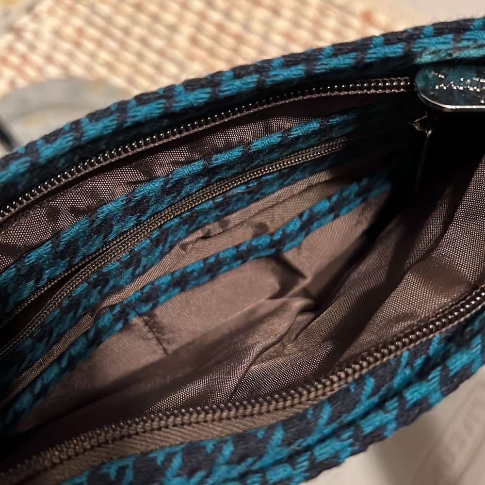 Thirty-One Crossbody - Picture 5 of 5